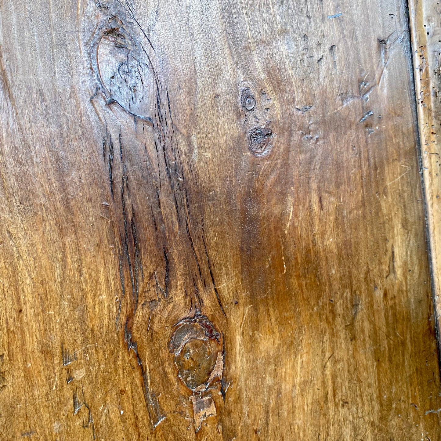 Rustikaler Eichen-Sessel im walisischen Stil aus dem 18. Jahrhundert