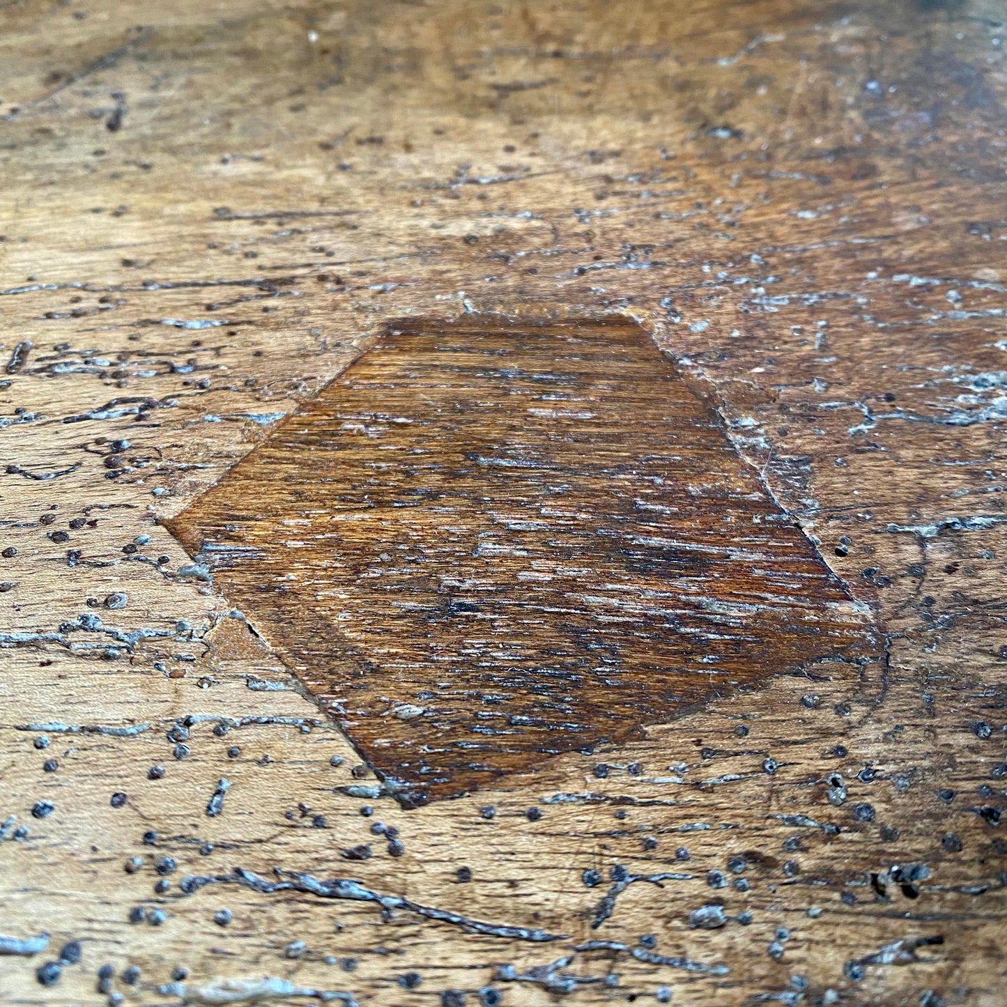 Rustikaler Eichen-Sessel im walisischen Stil aus dem 18. Jahrhundert