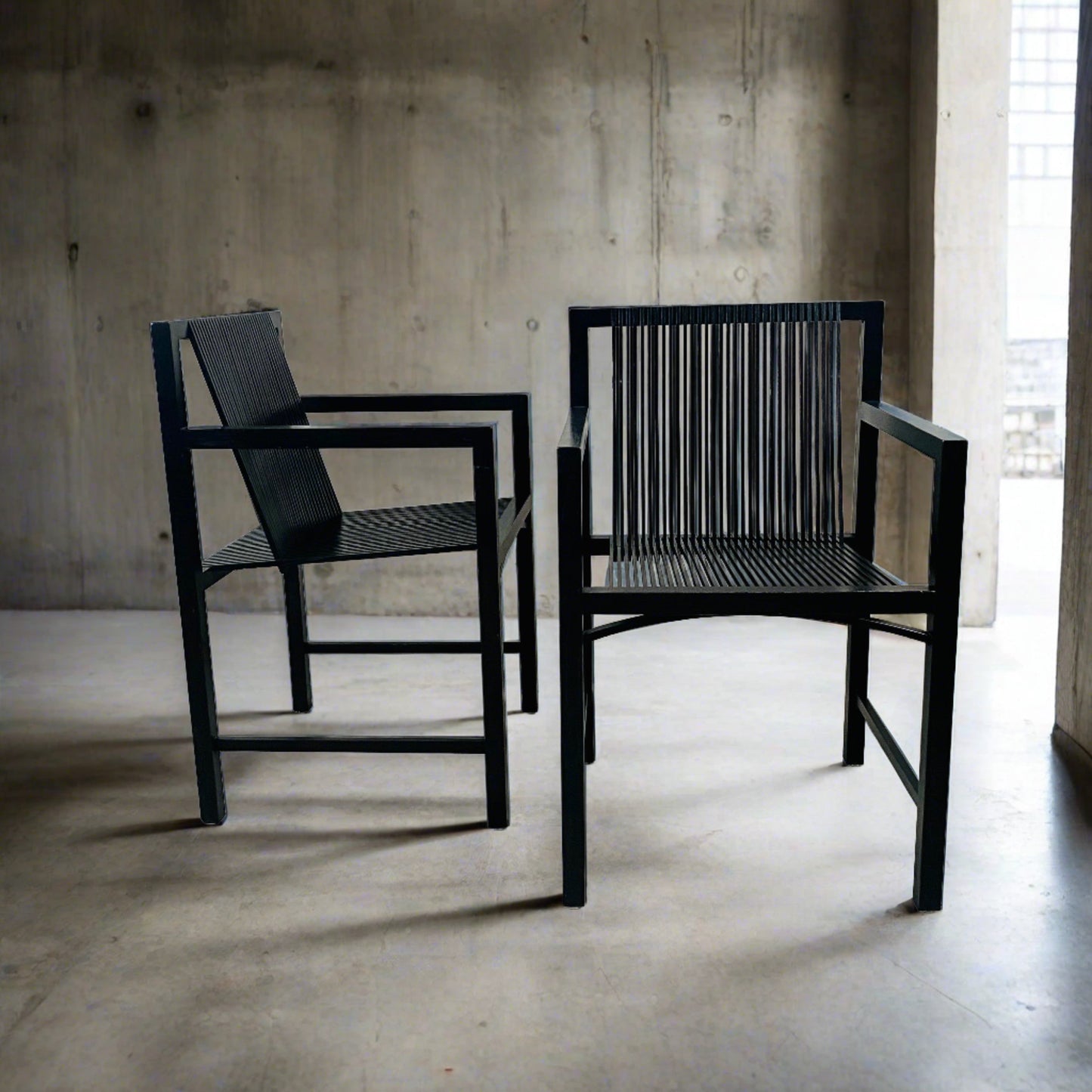 2 x Ruud-Jan Kokke schwarze „Latjes“-Stühle für 't Spectrum, Niederlande 1980