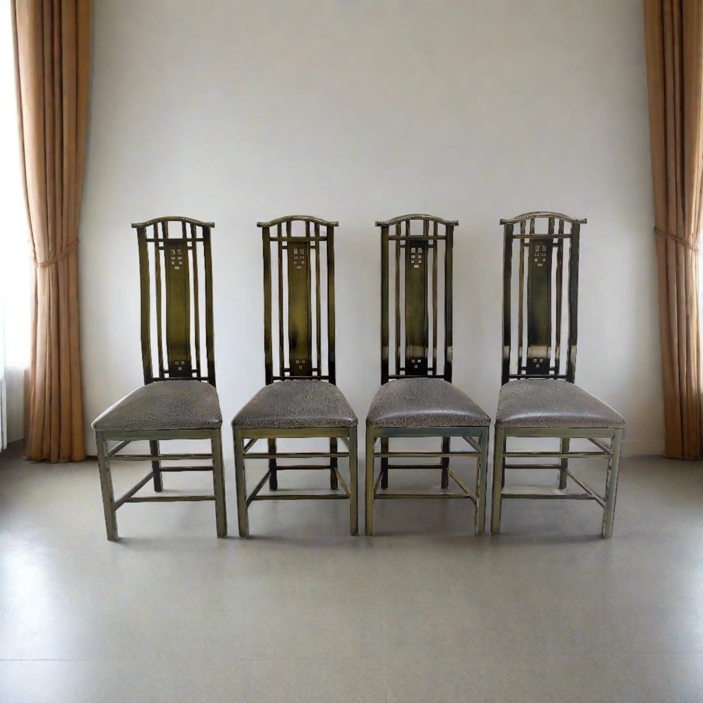 4 x Hochlehner-Esszimmerstühle mit Lackierung von Umberto Asnago für Giorgetti, Italien 1980