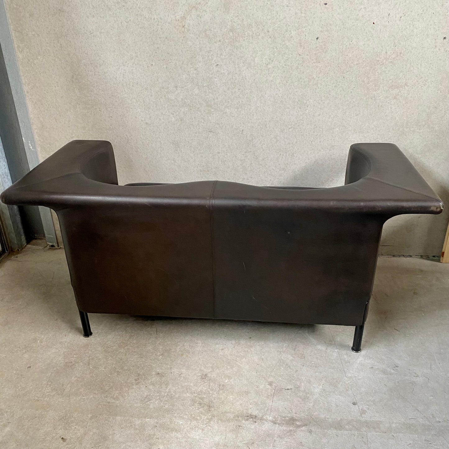 Antonio Citterio Braun-Schwarzes Ledersofa „Cricket“ für Moroso Italien 1980