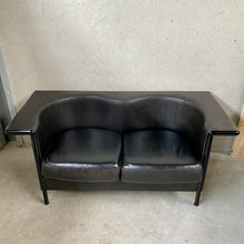 Load image into Gallery viewer, Antonio Citterio Brown Black Leather Sofa &quot;Cricket&quot; for Moroso Italy 1980
