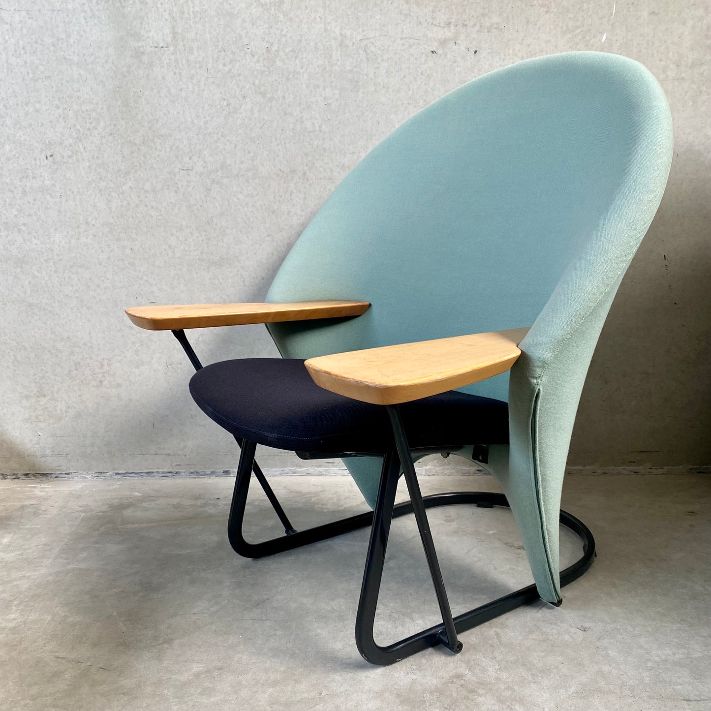 Lounge Chair von Floris Van Den Broecke für Artifort, Niederlande 1980