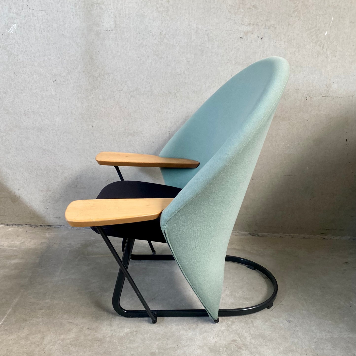 Lounge Chair von Floris Van Den Broecke für Artifort, Niederlande 1980