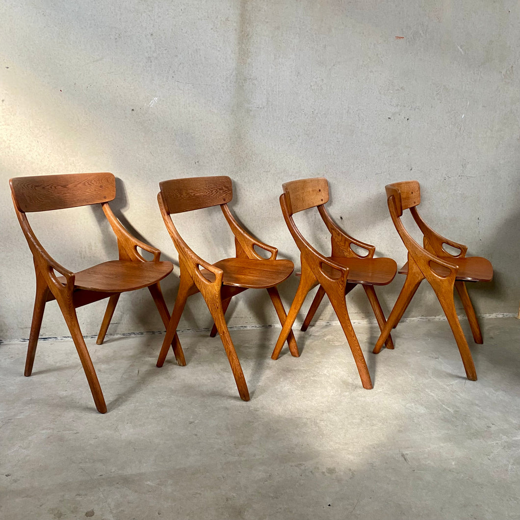 Set of 4 Rustic Oak Arne Hovmand Olsen Dining Chairs for Mogens Kold Mobelfabrik, Denmark 1950
