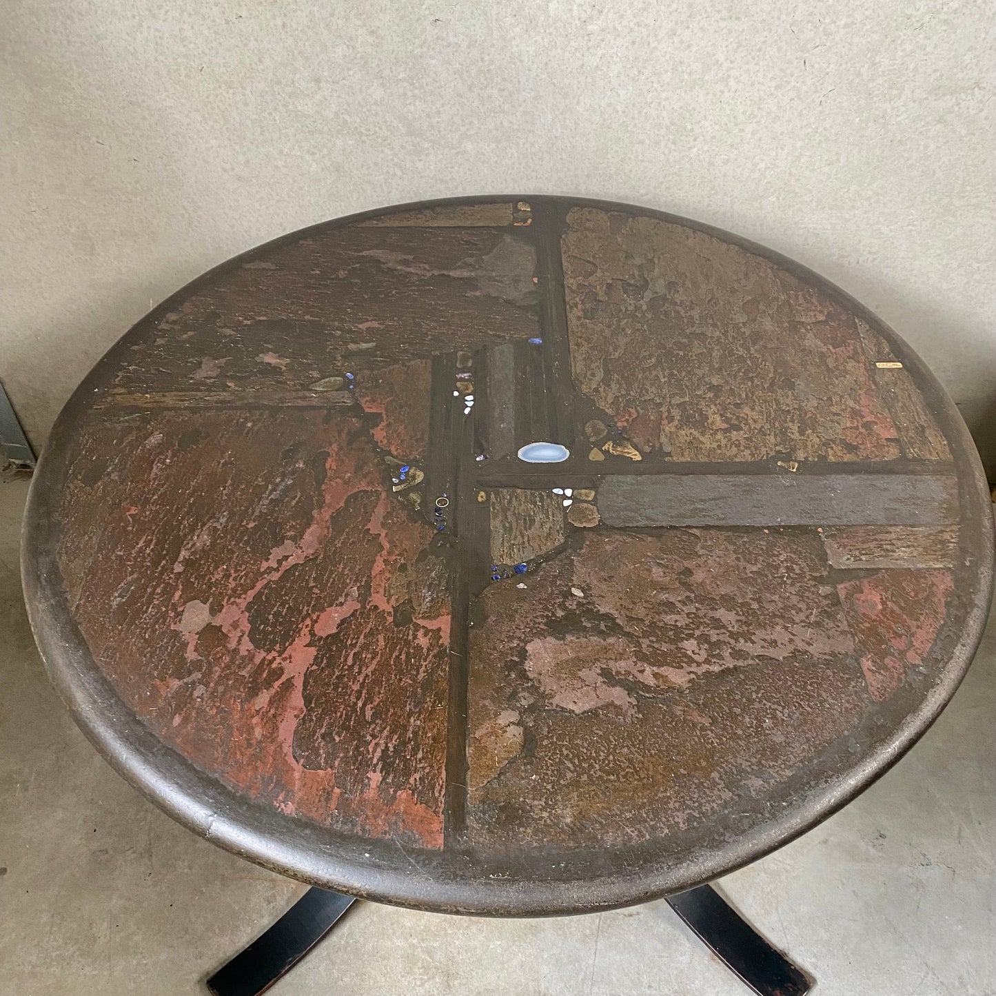 Table de salle à manger ronde de style brutaliste avec piètement en agate et fonte, par Paul Kingma, 1980