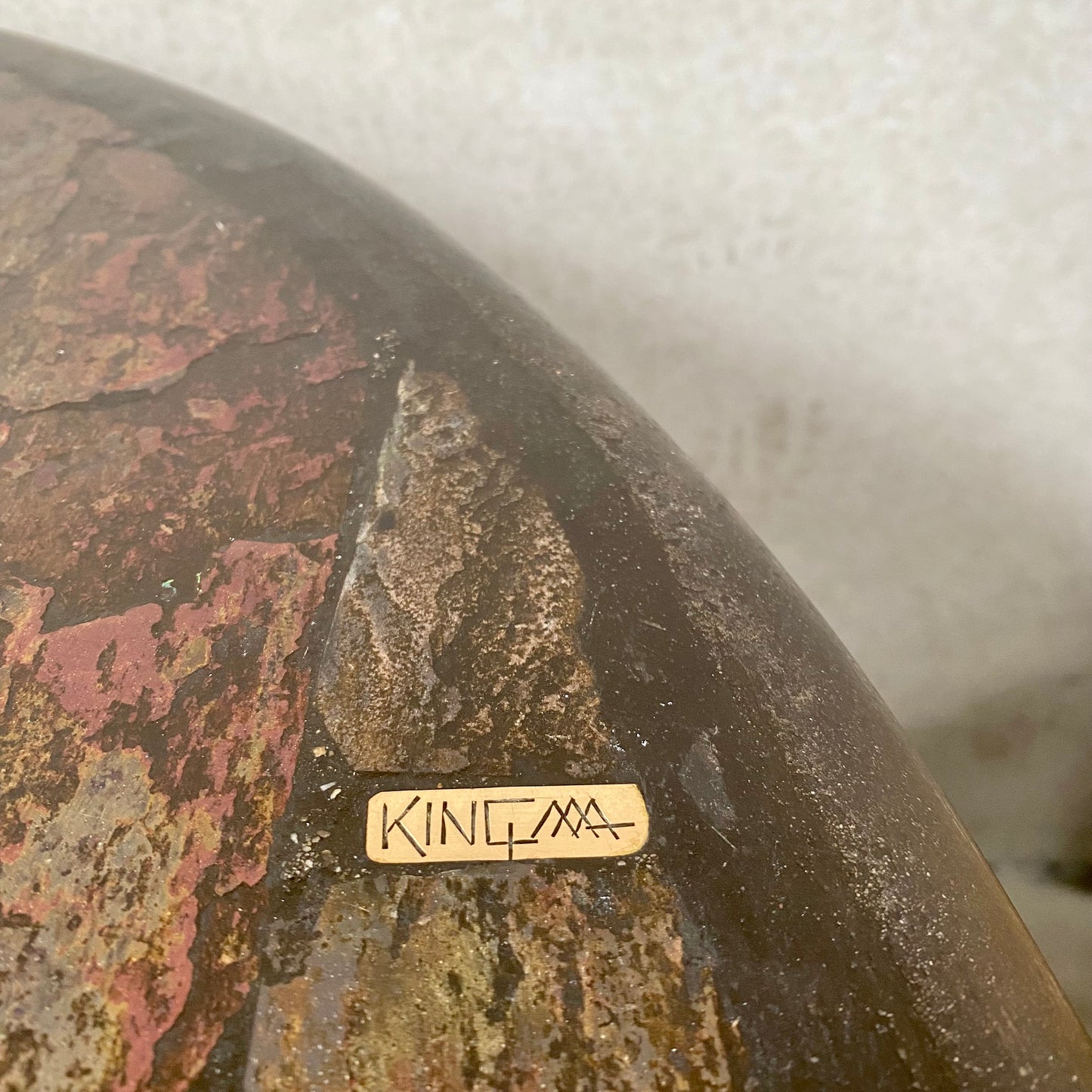 Table de salle à manger ronde de style brutaliste avec piètement en agate et fonte, par Paul Kingma, 1980