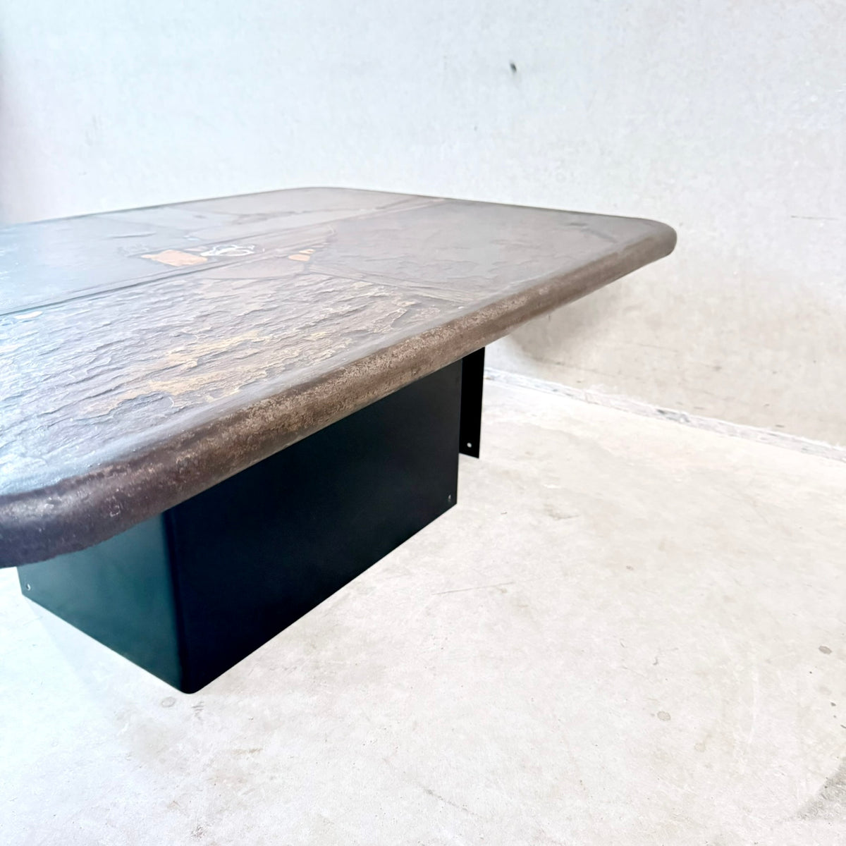 Brutalist Hand-Made Rectangular Slate Stone Coffee Table by Paul Kingma 1990