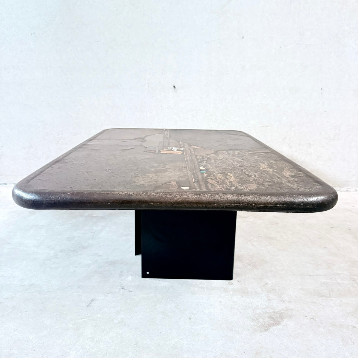 Brutalist Hand-Made Rectangular Slate Stone Coffee Table by Paul Kingma 1990