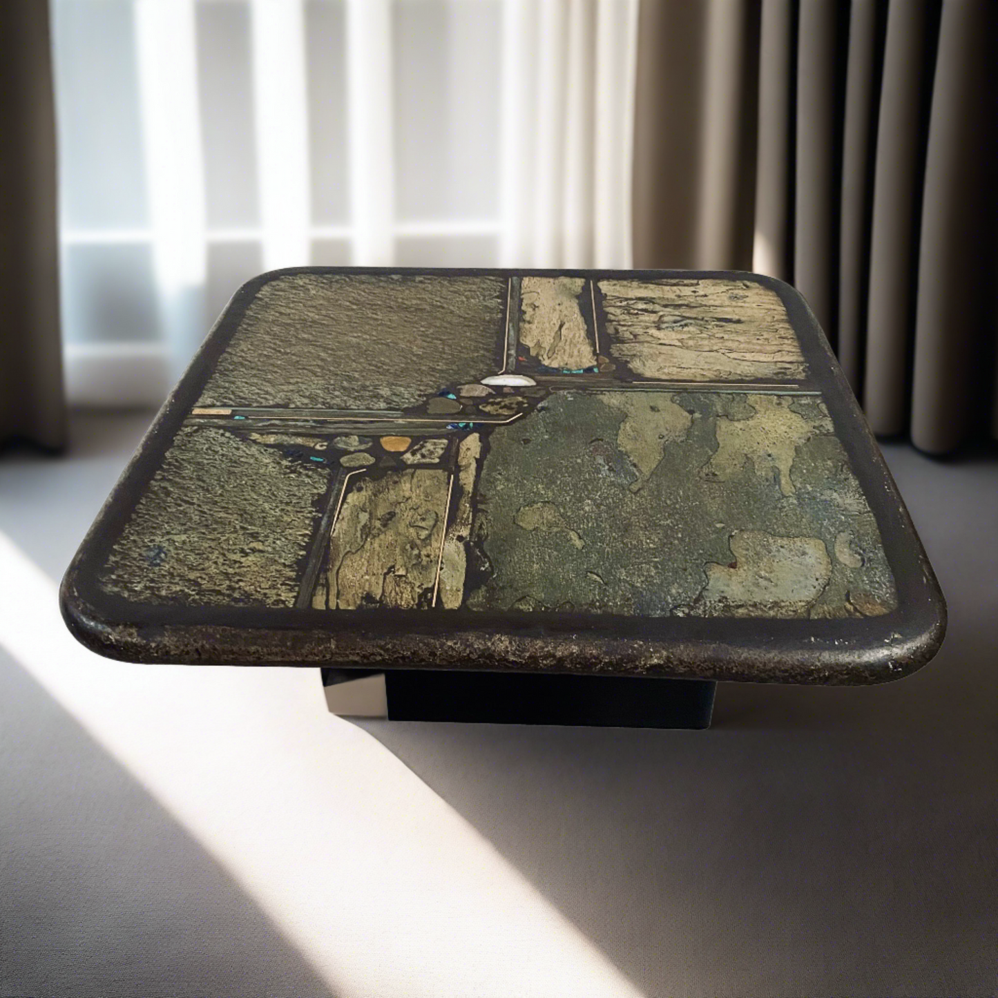 Brutalistischer quadratischer Couchtisch aus Schiefer und weißem Achat von Paul Kingma, 1991