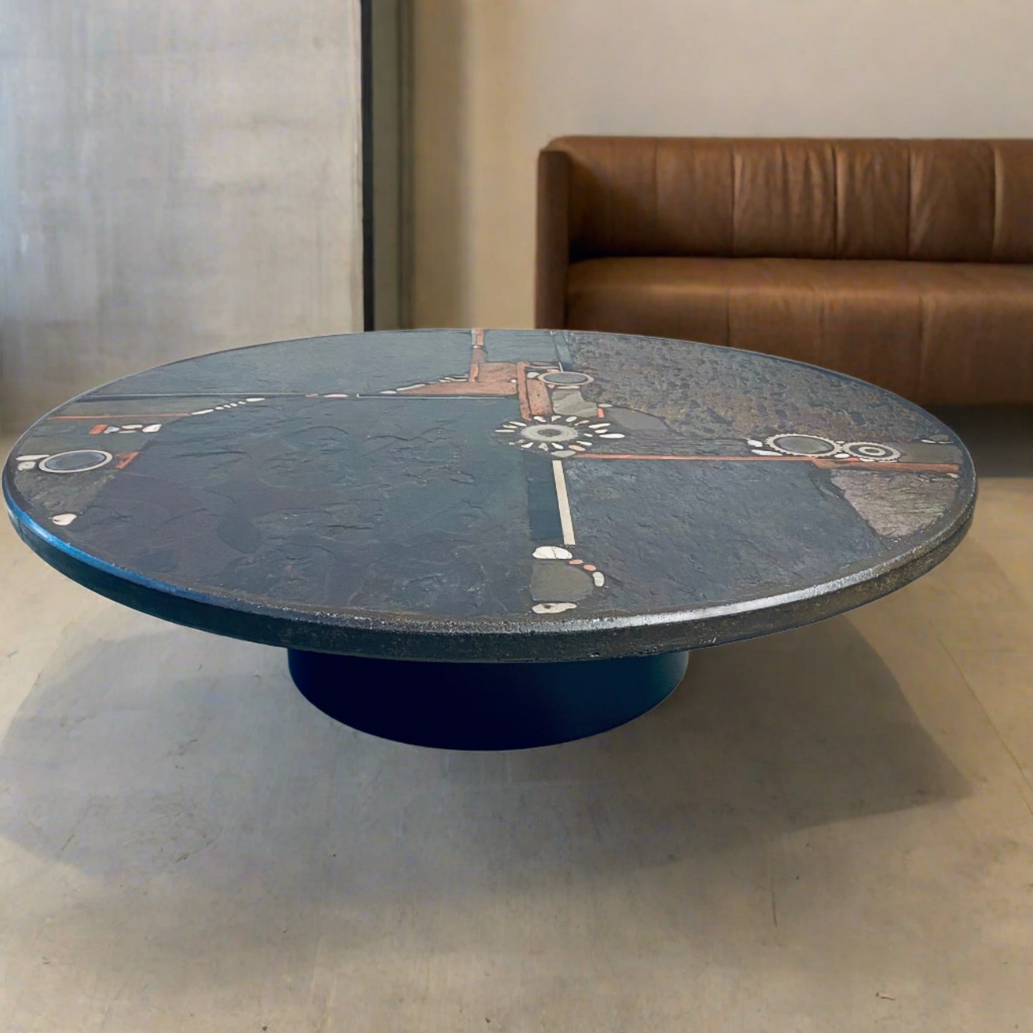 Runder Couchtisch im Stil des Brutalismus, entworfen vom Bildhauer Paul Kingma, Niederlande, 1984