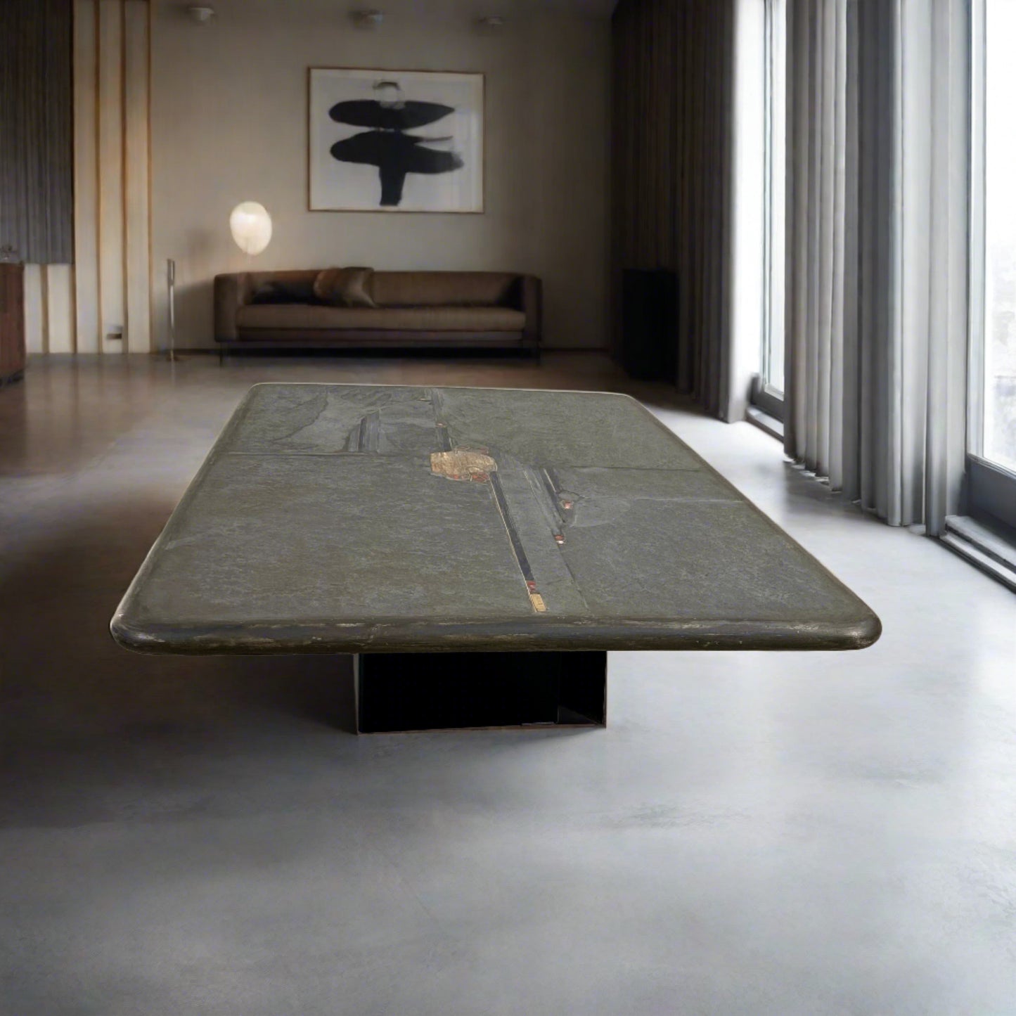 Brutalistischer rechteckiger Couchtisch aus Schieferstein vom Bildhauer Paul Kingma, 1996