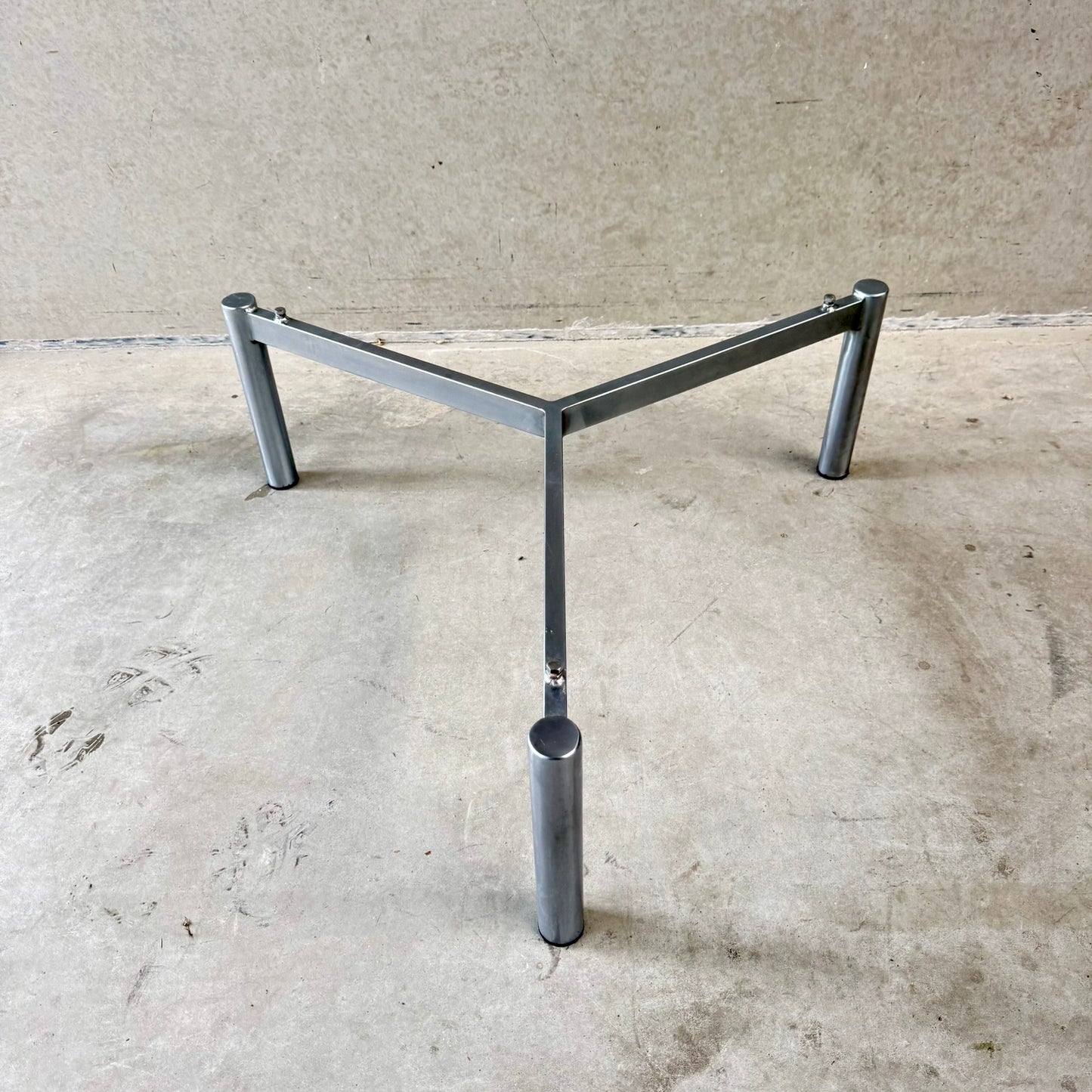 Brutalist Round Raw Slate Stone Coffee Table, France 1970