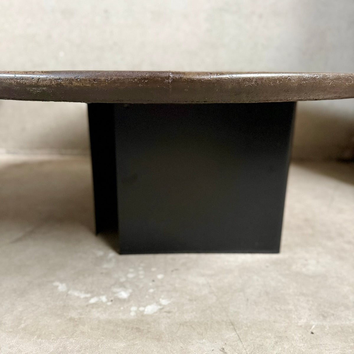 Brutalist Round Slate Stone Coffee Table by Paul Kingma, Netherlands 87