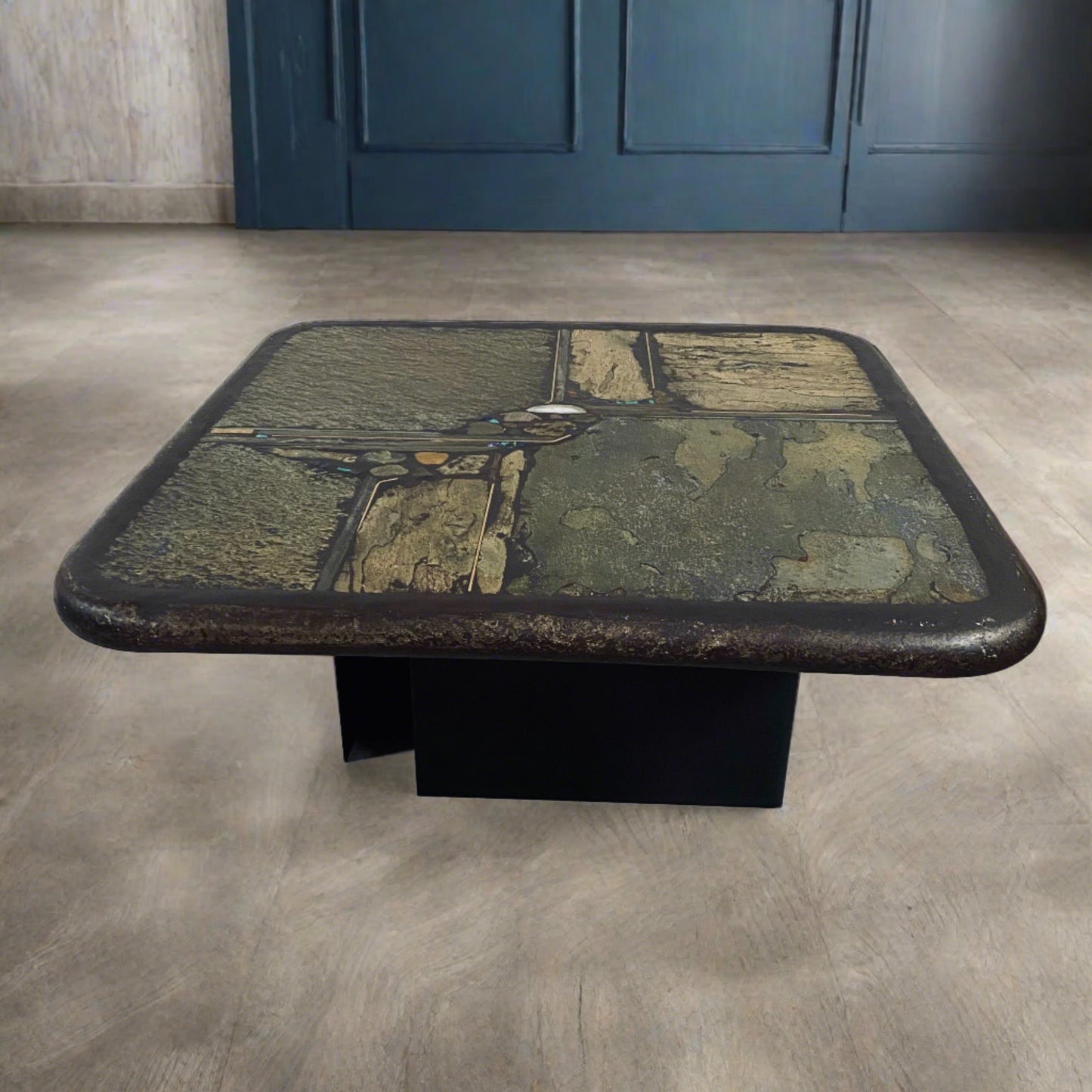 Brutalistischer quadratischer Couchtisch aus Schiefer und weißem Achat von Paul Kingma, 1991