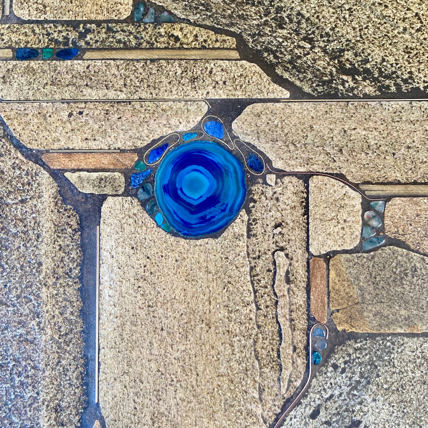 Table basse carrée brutaliste en ardoise et agate bleue de Paul Kingma, 1996