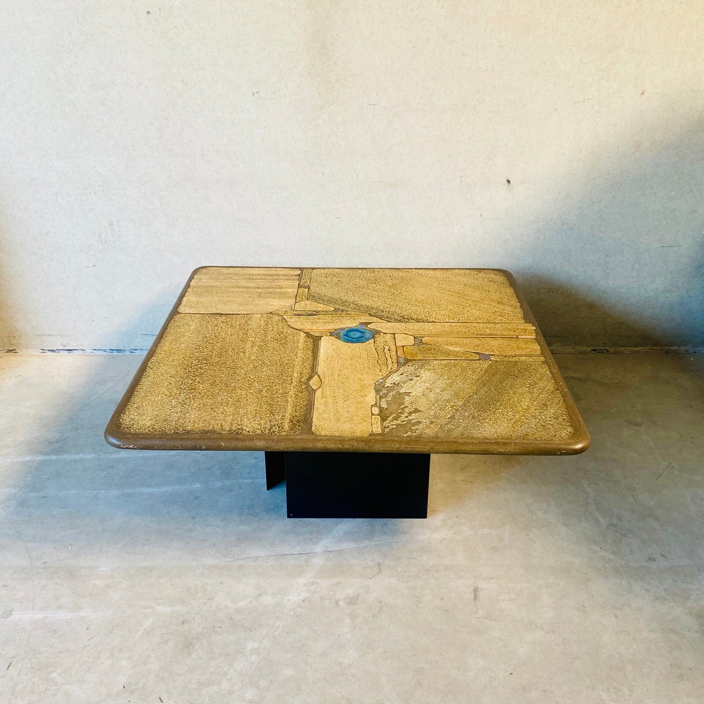 Table basse carrée brutaliste en ardoise et agate bleue de Paul Kingma, 1996
