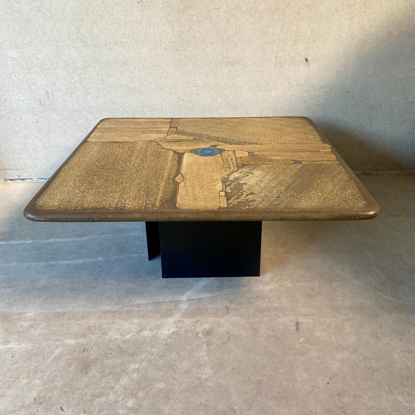 Table basse carrée brutaliste en ardoise et agate bleue de Paul Kingma, 1996