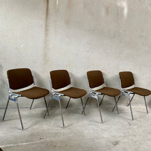 Load image into Gallery viewer, Set of 4 Castelli Dsc 106 Dining Chairs by Giancarlo Piretti, Italy 1970
