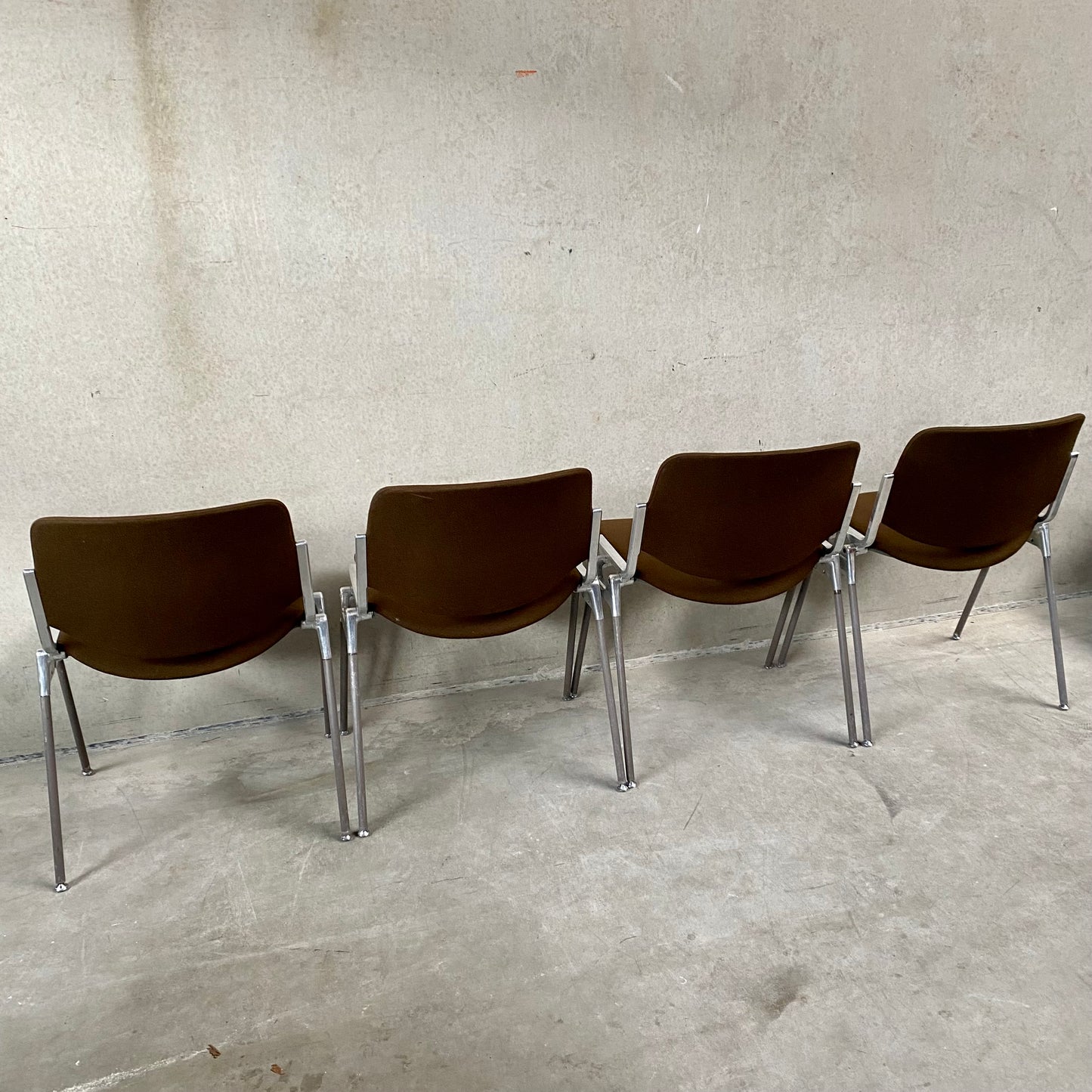 Ensemble de 4 chaises de salle à manger Castelli DSC 106 par Giancarlo Piretti, Italie 1970