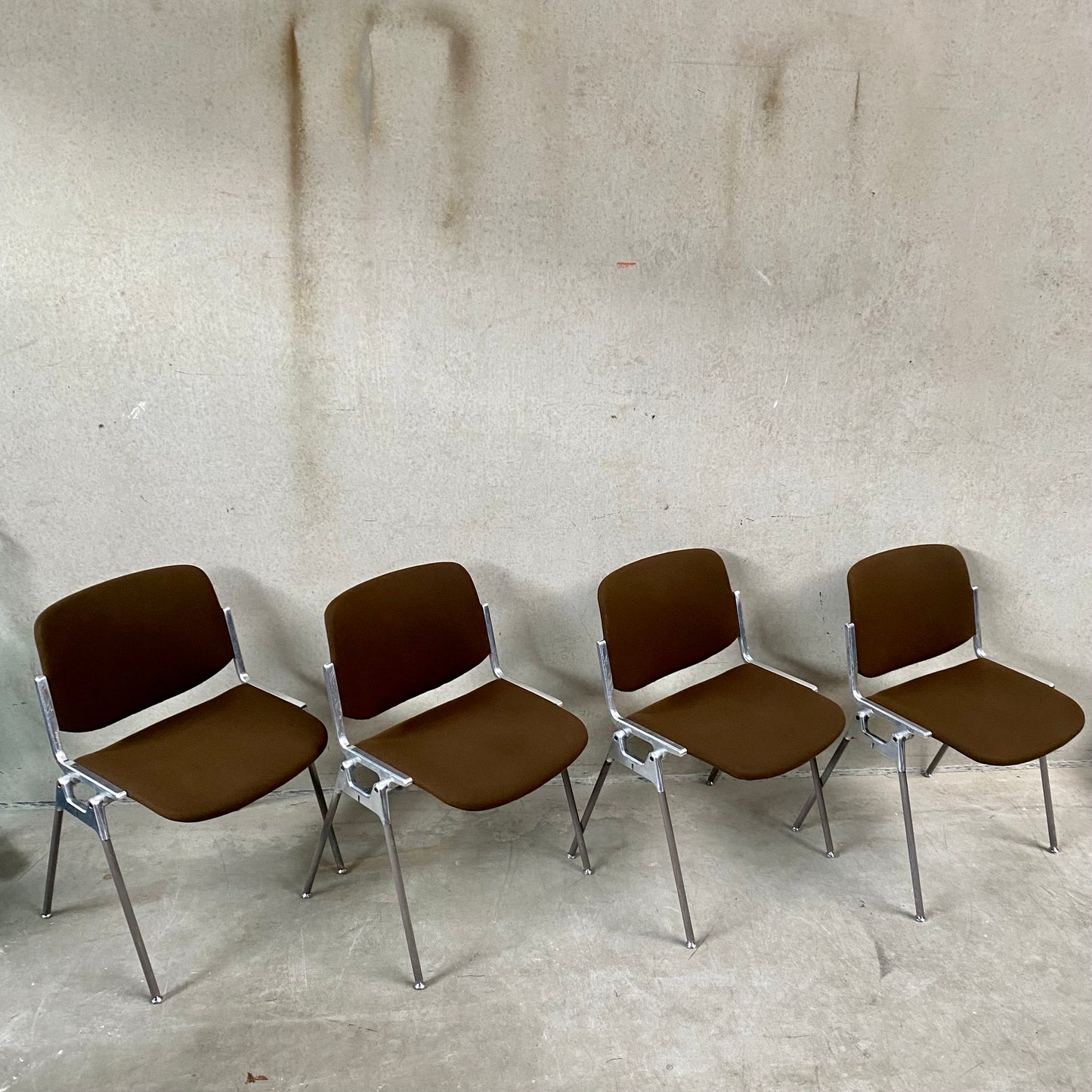 Ensemble de 4 chaises de salle à manger Castelli DSC 106 par Giancarlo Piretti, Italie 1970