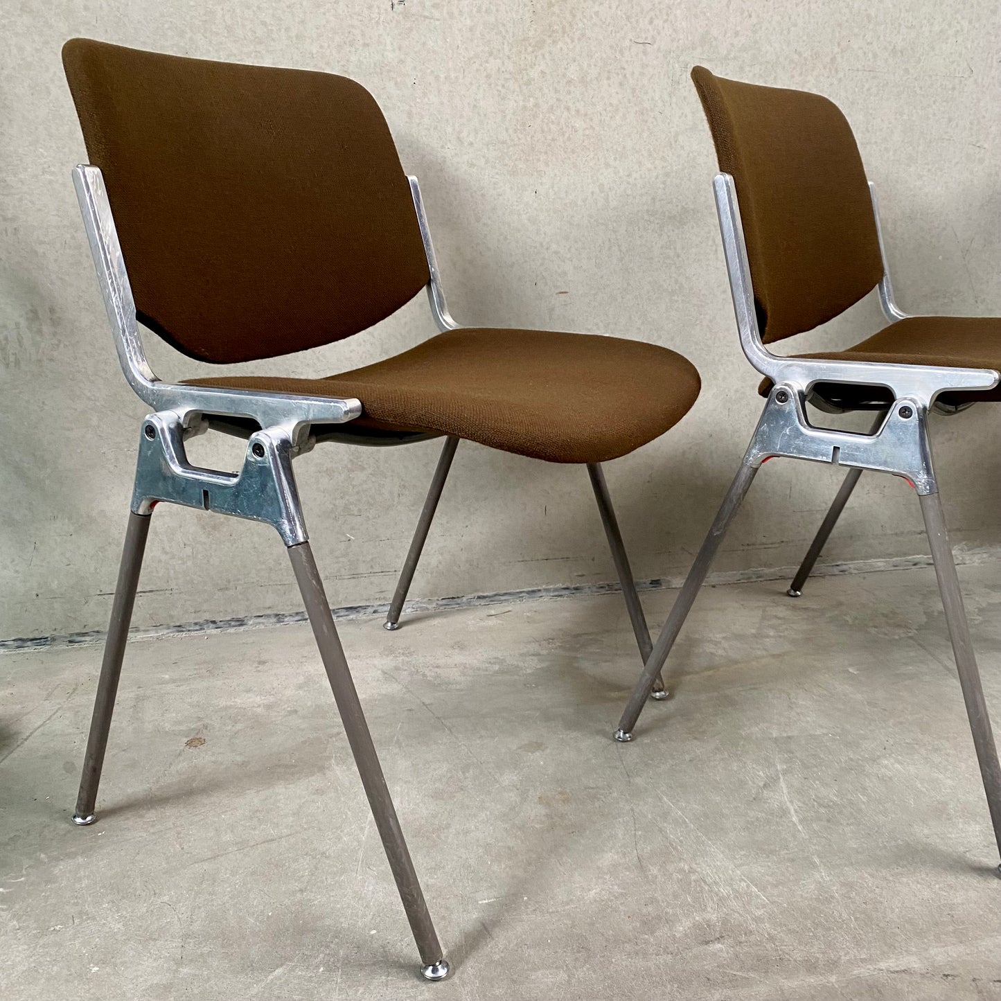 Ensemble de 4 chaises de salle à manger Castelli DSC 106 par Giancarlo Piretti, Italie 1970