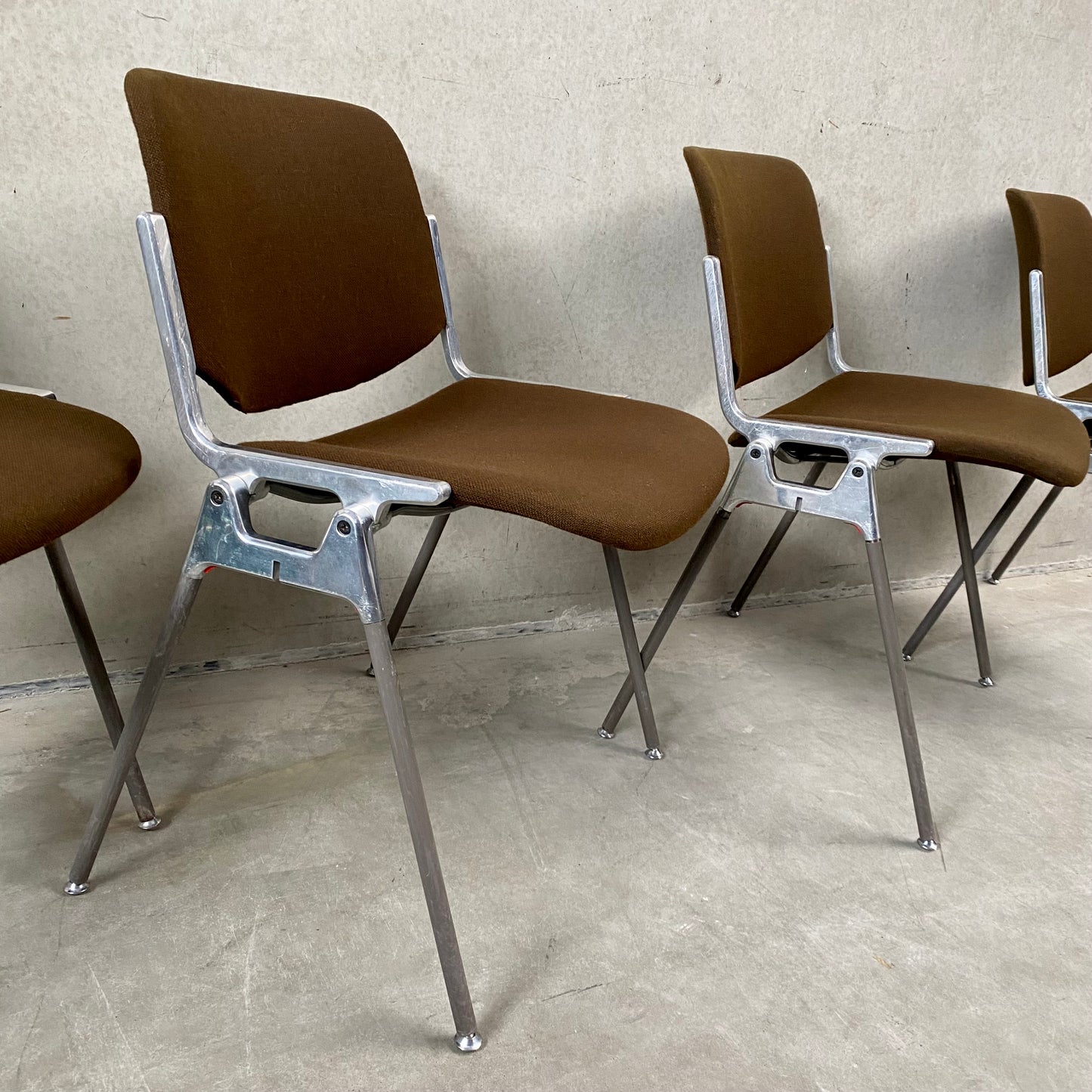 Ensemble de 4 chaises de salle à manger Castelli DSC 106 par Giancarlo Piretti, Italie 1970