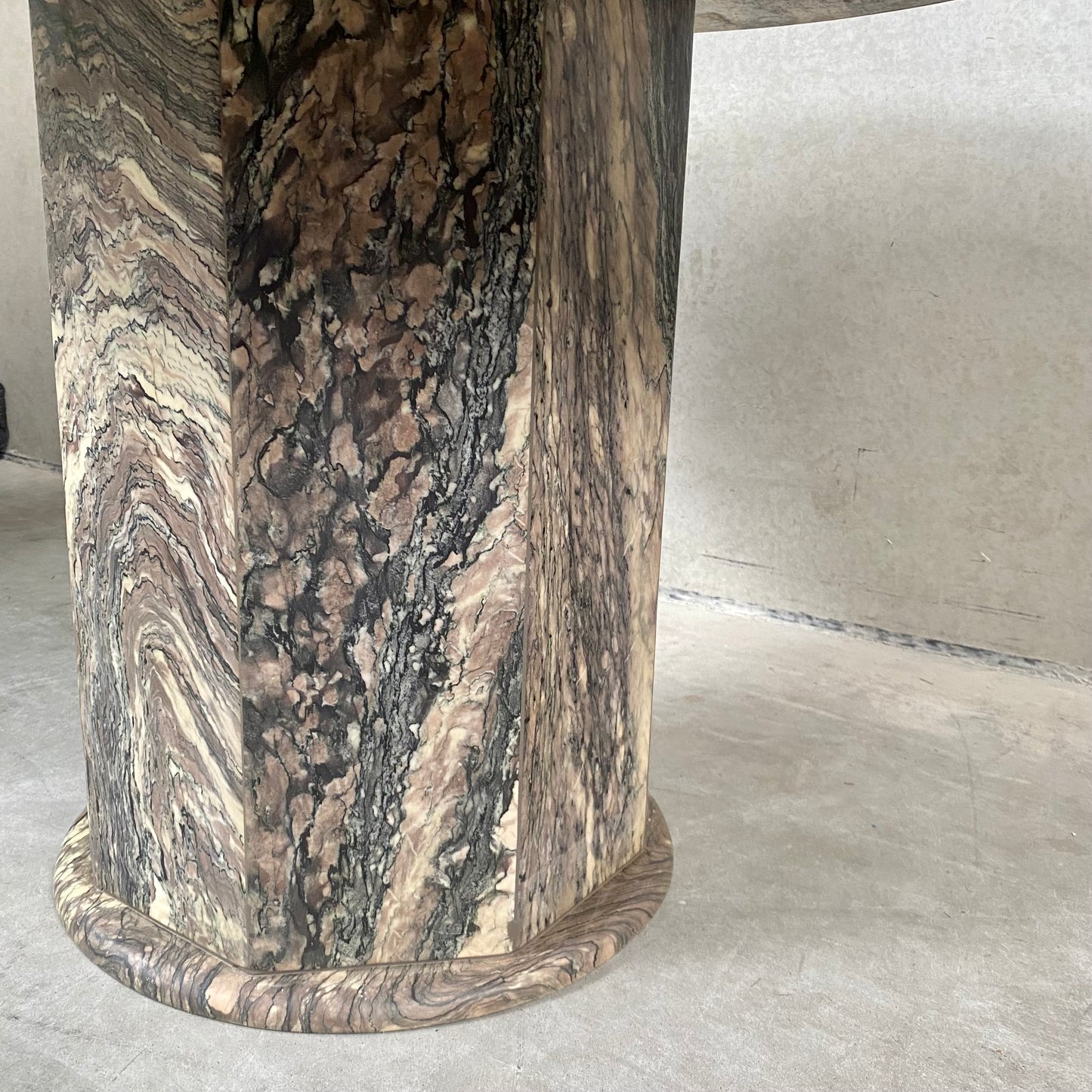 Runder Esstisch aus Cipollino-Marmor, Italien, 1980