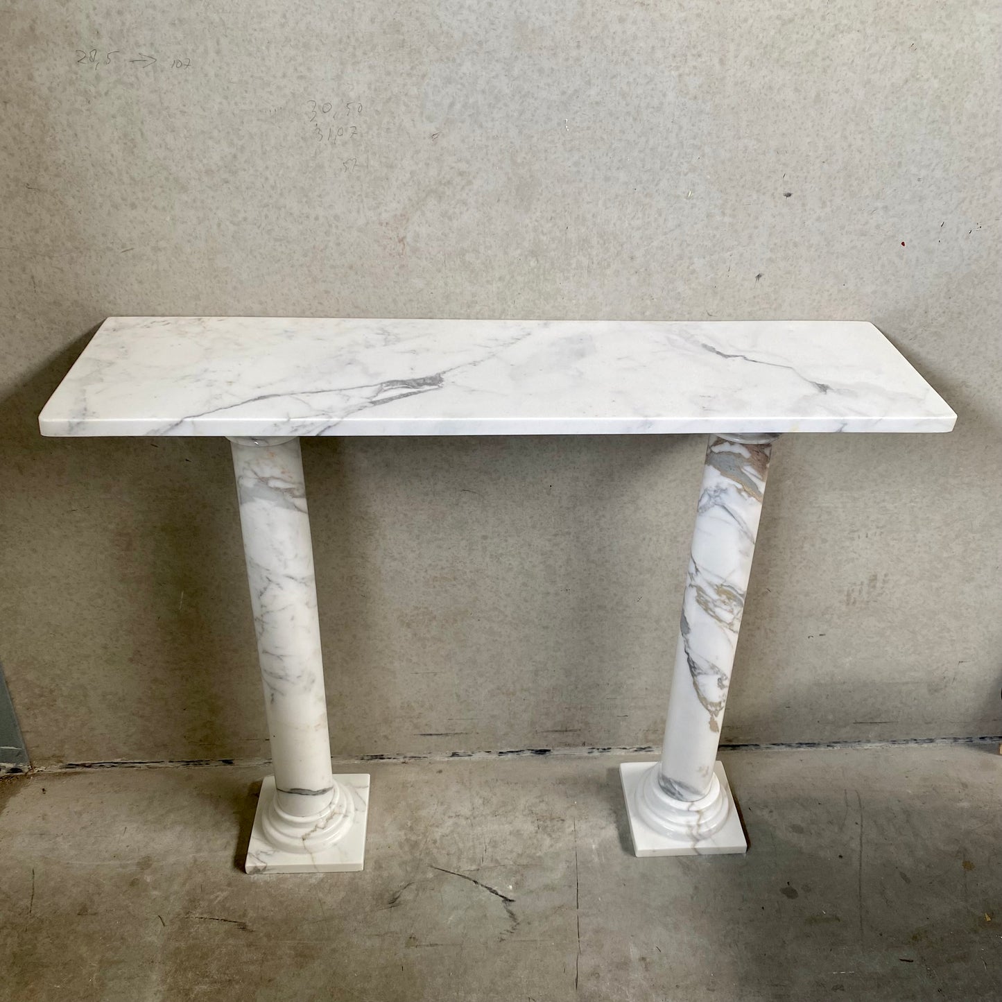 Console/table d'appoint classique en marbre blanc massif, Italie 1980