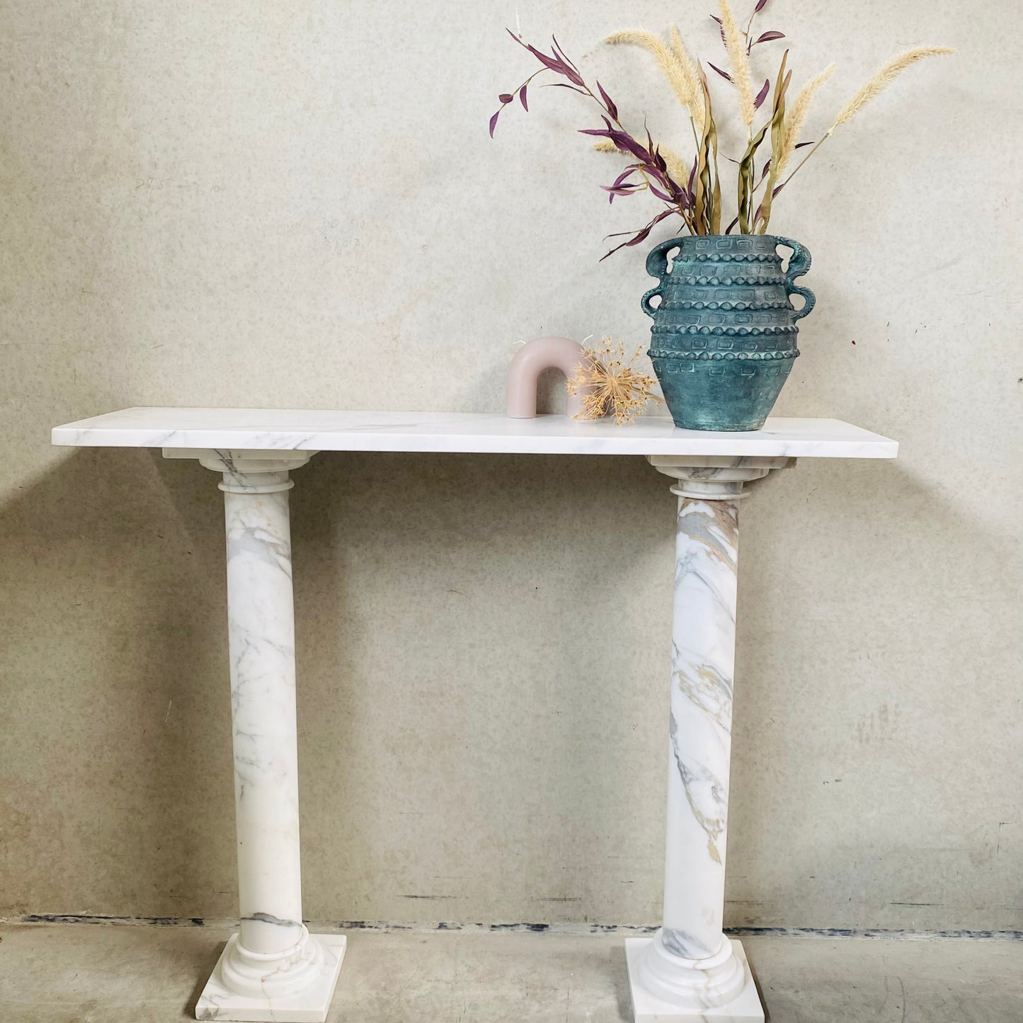 Console/table d'appoint classique en marbre blanc massif, Italie 1980
