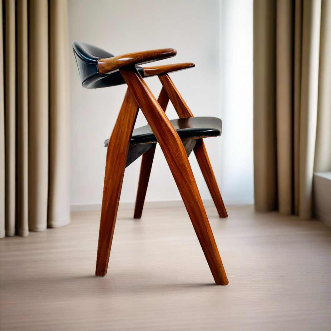 Cow Horn Chair by Tijsseling Meubelfabriek, Netherlands 1960