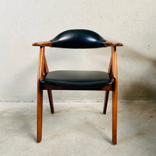 Load image into Gallery viewer, Cow Horn Chair by Tijsseling Meubelfabriek, Netherlands 1960

