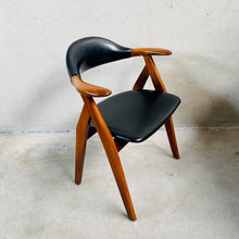 Load image into Gallery viewer, Cow Horn Chair by Tijsseling Meubelfabriek, Netherlands 1960
