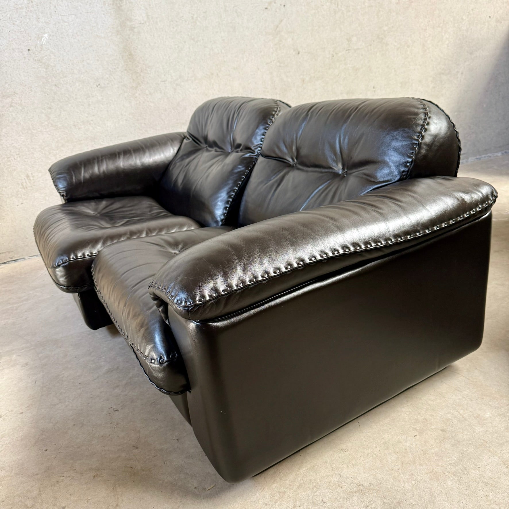 De Sede DS-101 Two-Seater Sofa in Dark Brown Leather