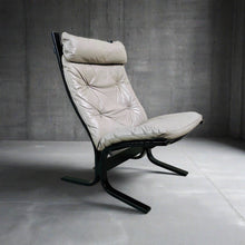 Load image into Gallery viewer, Grey Leather Siesta Lounge Chair by Ingmar Relling for Westnofa, Norway 1960
