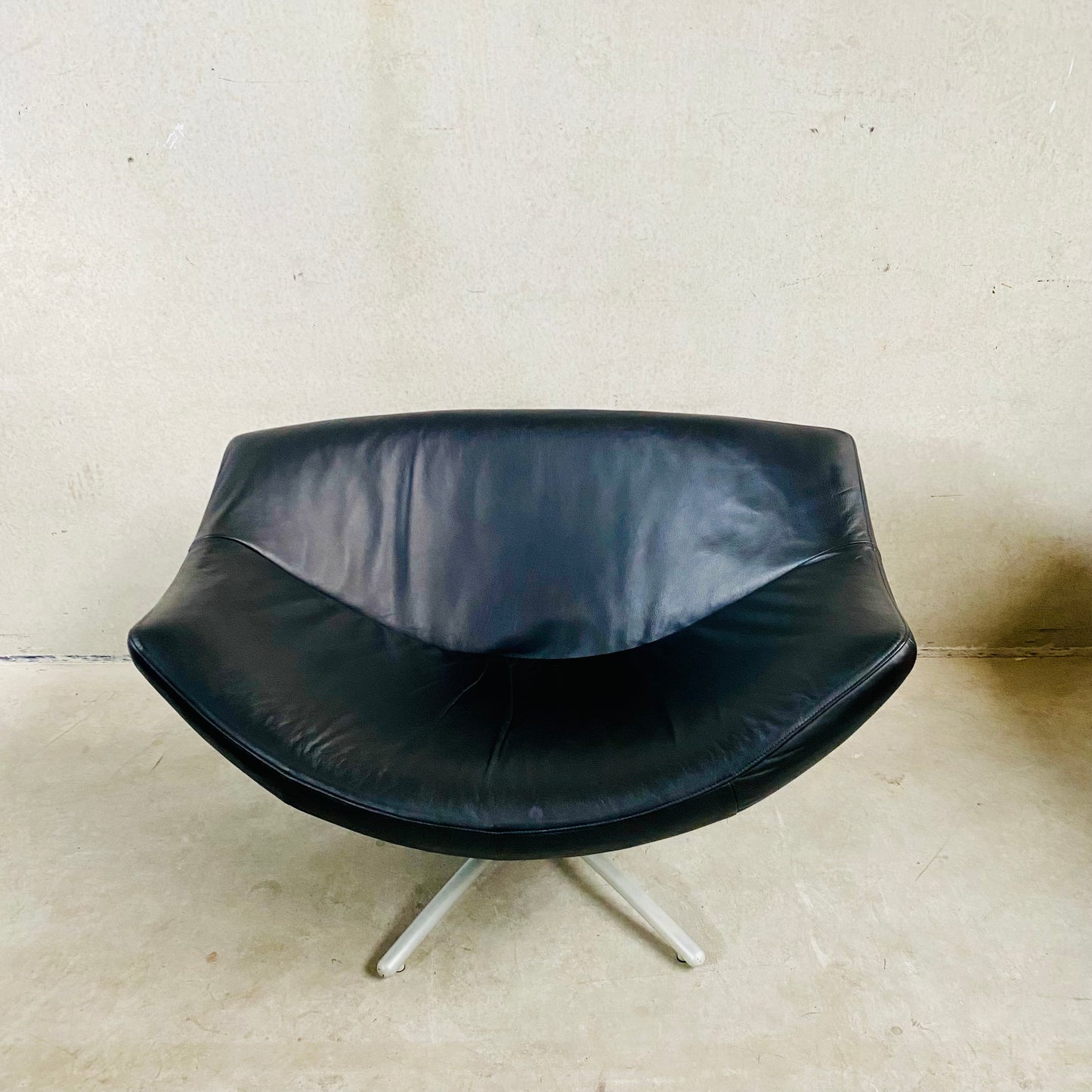 Drehsessel „Gigi“ aus Leder von Gerard Van Den Berg für Label, Niederlande, 1980