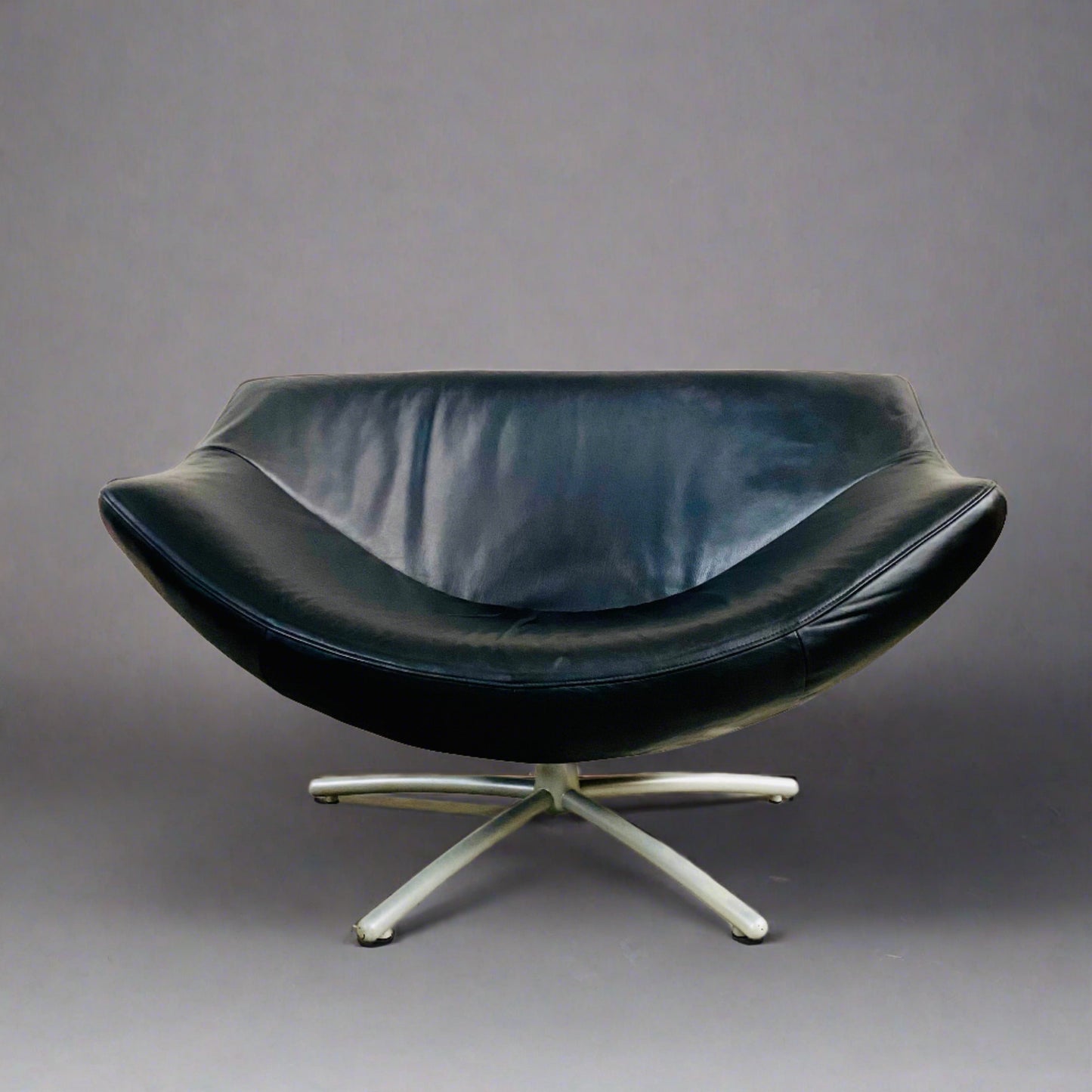 Drehsessel „Gigi“ aus Leder von Gerard Van Den Berg für Label, Niederlande, 1980