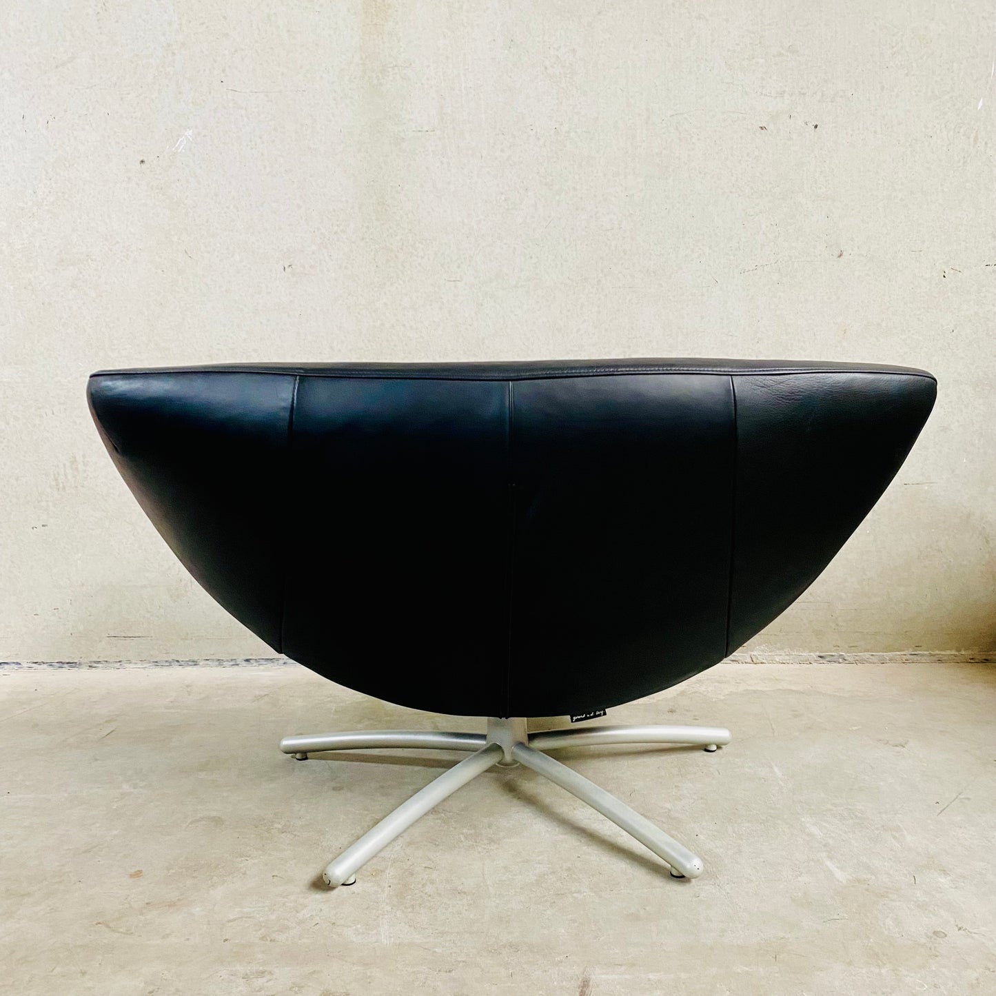 Drehsessel „Gigi“ aus Leder von Gerard Van Den Berg für Label, Niederlande, 1980