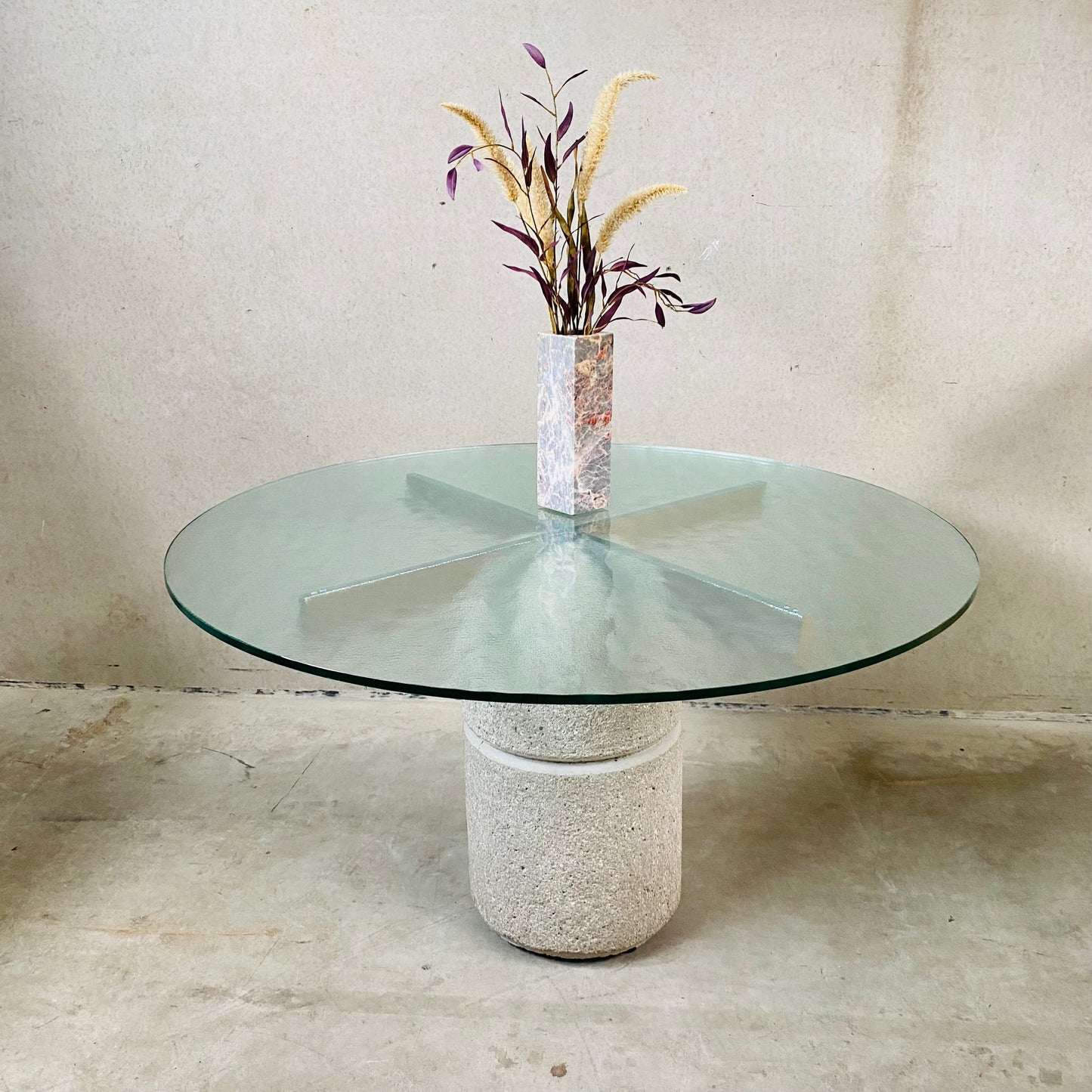 Mid-century Giovanni Offredi Concrete Dining Table Paracarro for Saporiti, Italy 1970