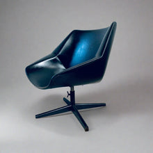 Load image into Gallery viewer, Mid-Century PASTOE FM08 Swiffle Chair by Cees Braakman, Netherlands 1959
