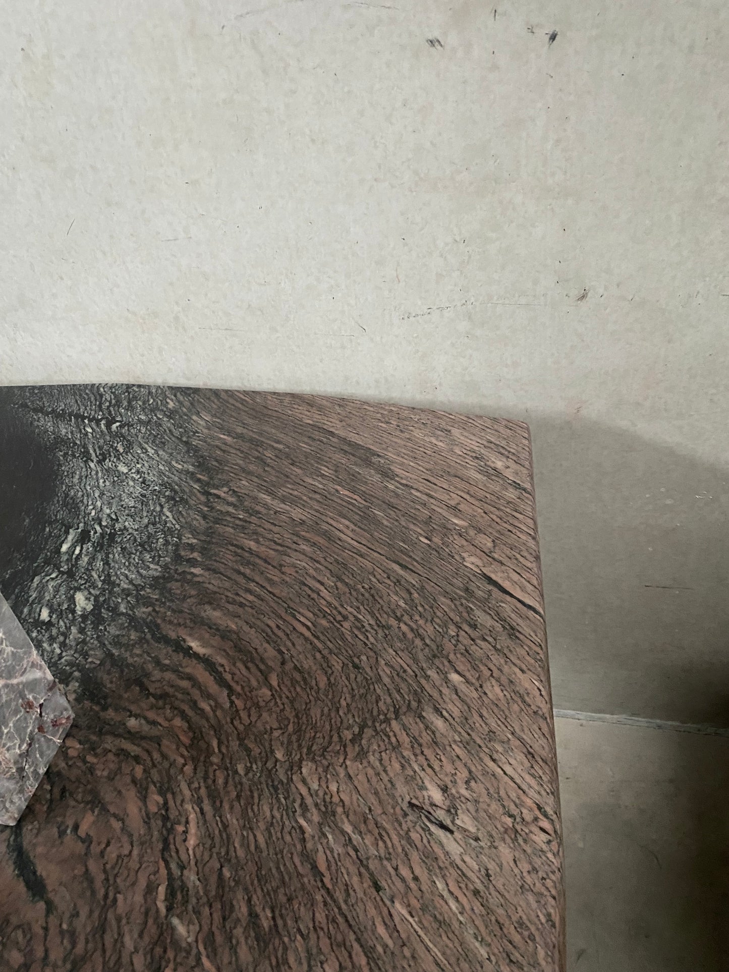 Esstisch aus Cipollino Ondulato Marmor im Stil der Mitte des 20. Jahrhunderts, Italien