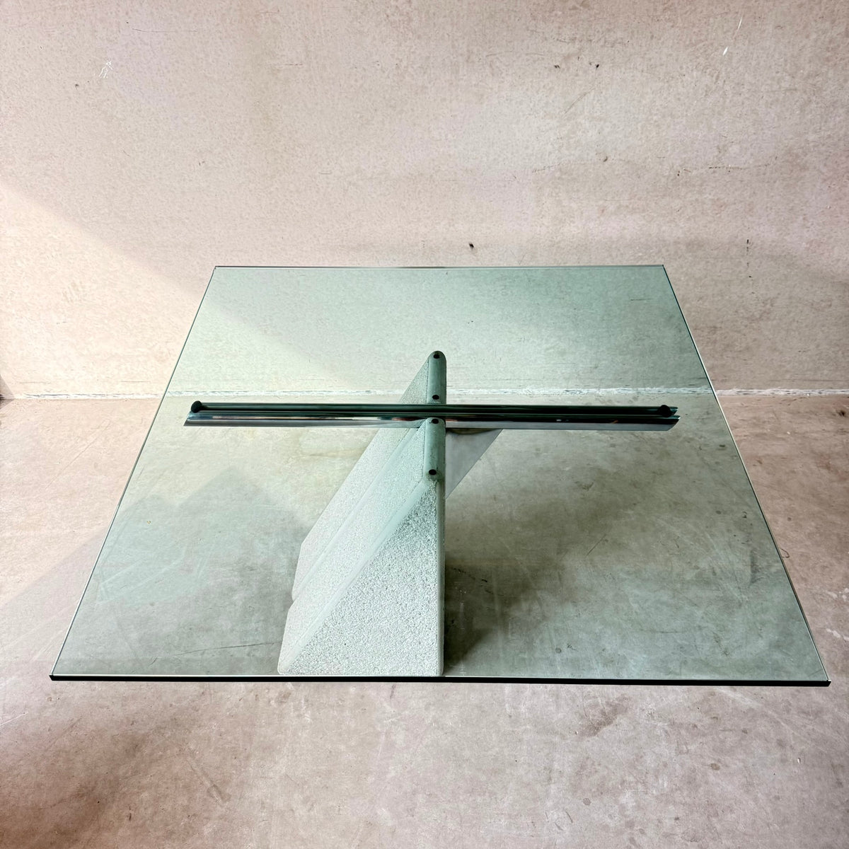 Mid-century Square Giovanni Offredi Concrete Dining Table for Saporiti, Italy 1970