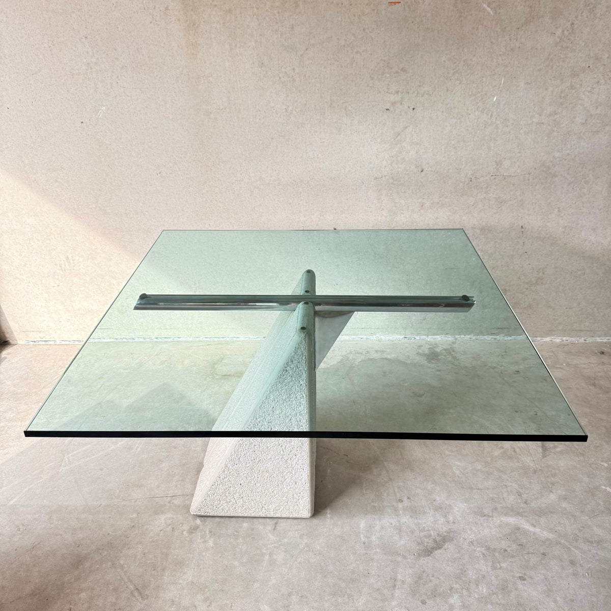 Mid-century Square Giovanni Offredi Concrete Dining Table for Saporiti, Italy 1970