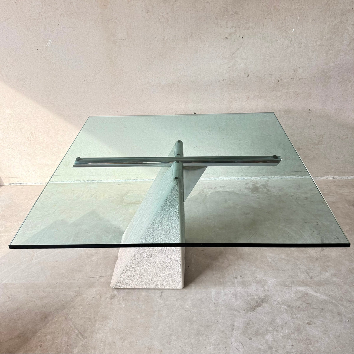 Mid-century Square Giovanni Offredi Concrete Dining Table for Saporiti, Italy 1970