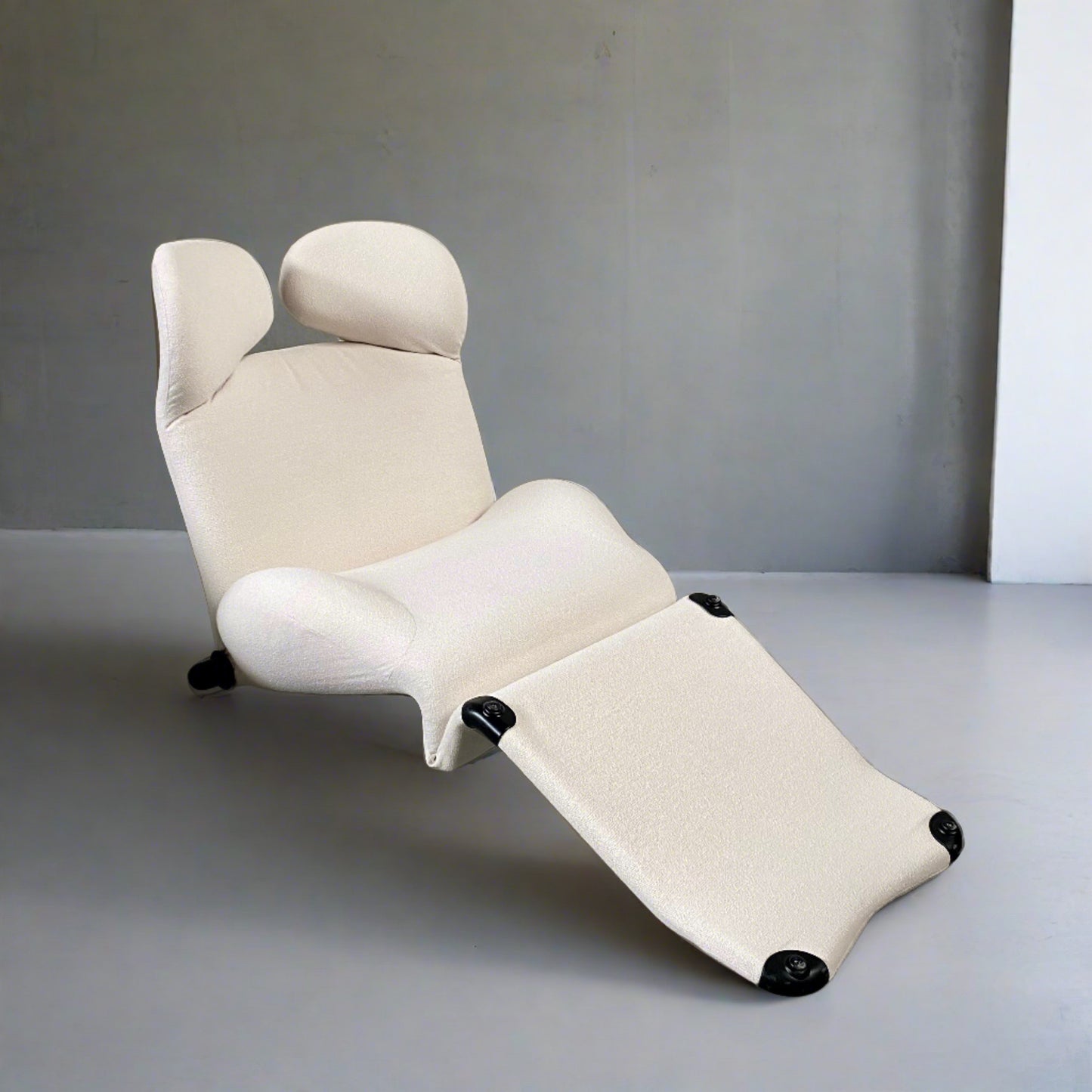Off White 111 Wink Chaiselongue von Toshiyuki Kita für Cassina, Italien 1980