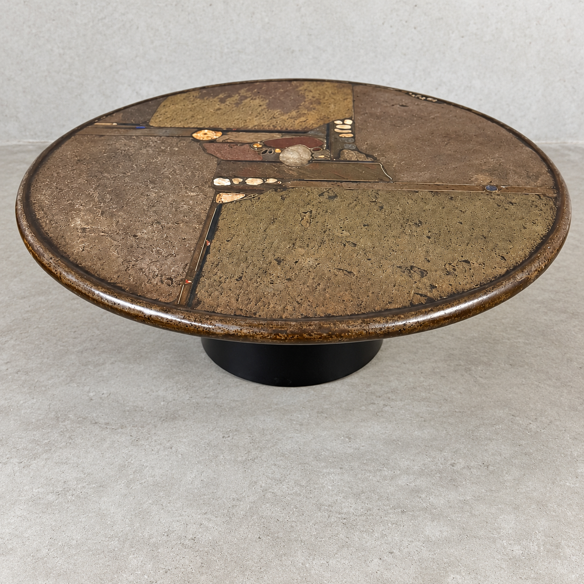 Paul Kingma Brutalist Round Coffee Table with Ammonite & Brass, Netherlands 1999