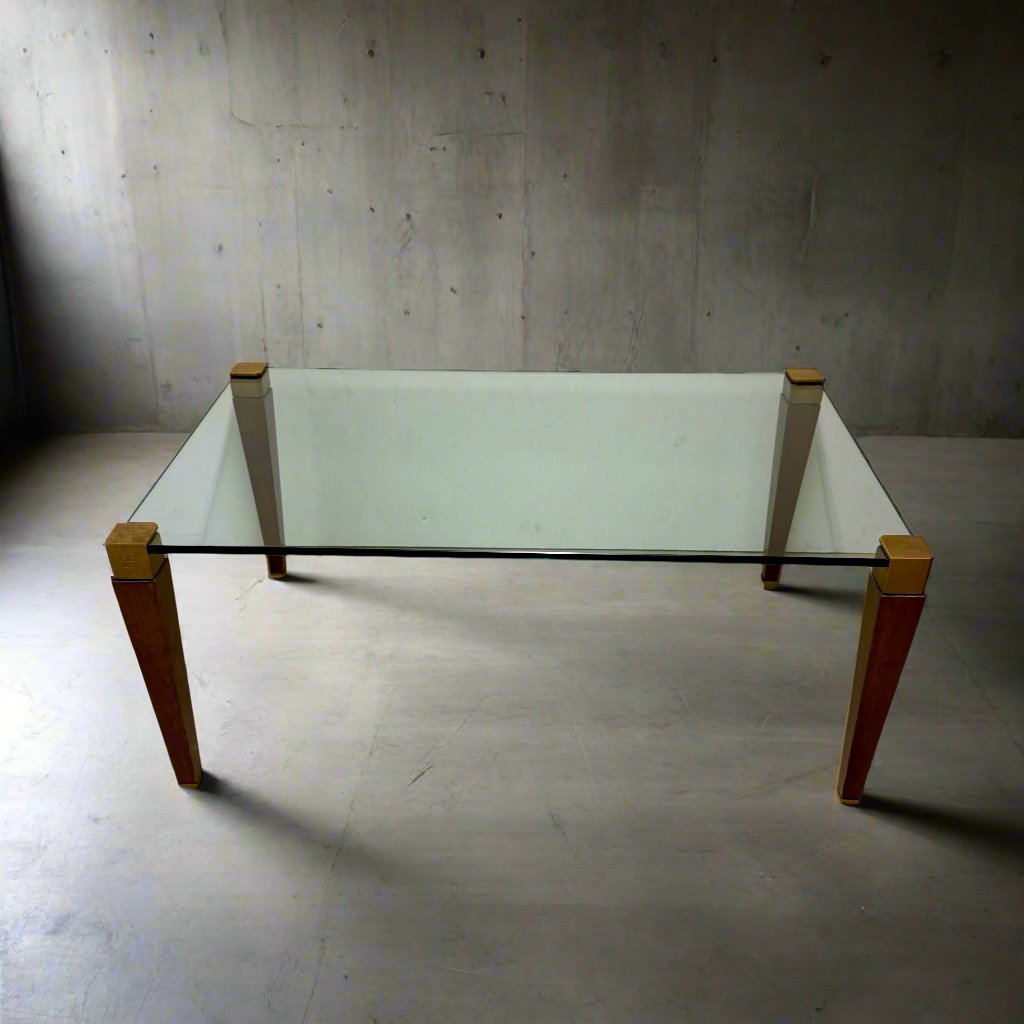 Table basse rectangulaire en laiton, verre et chêne de Peter Ghyczy, milieu du XXe siècle, 1970