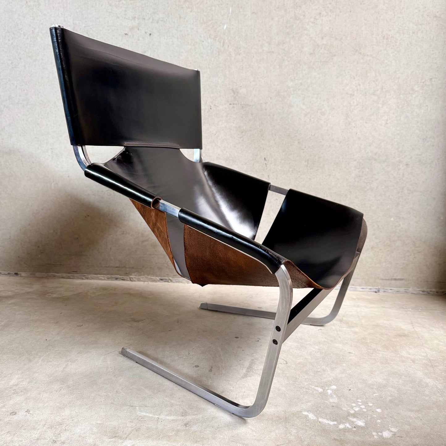 Black Leather Lounge Chair "F444" by Pierre Paulin for Artifort Netherlands 1963