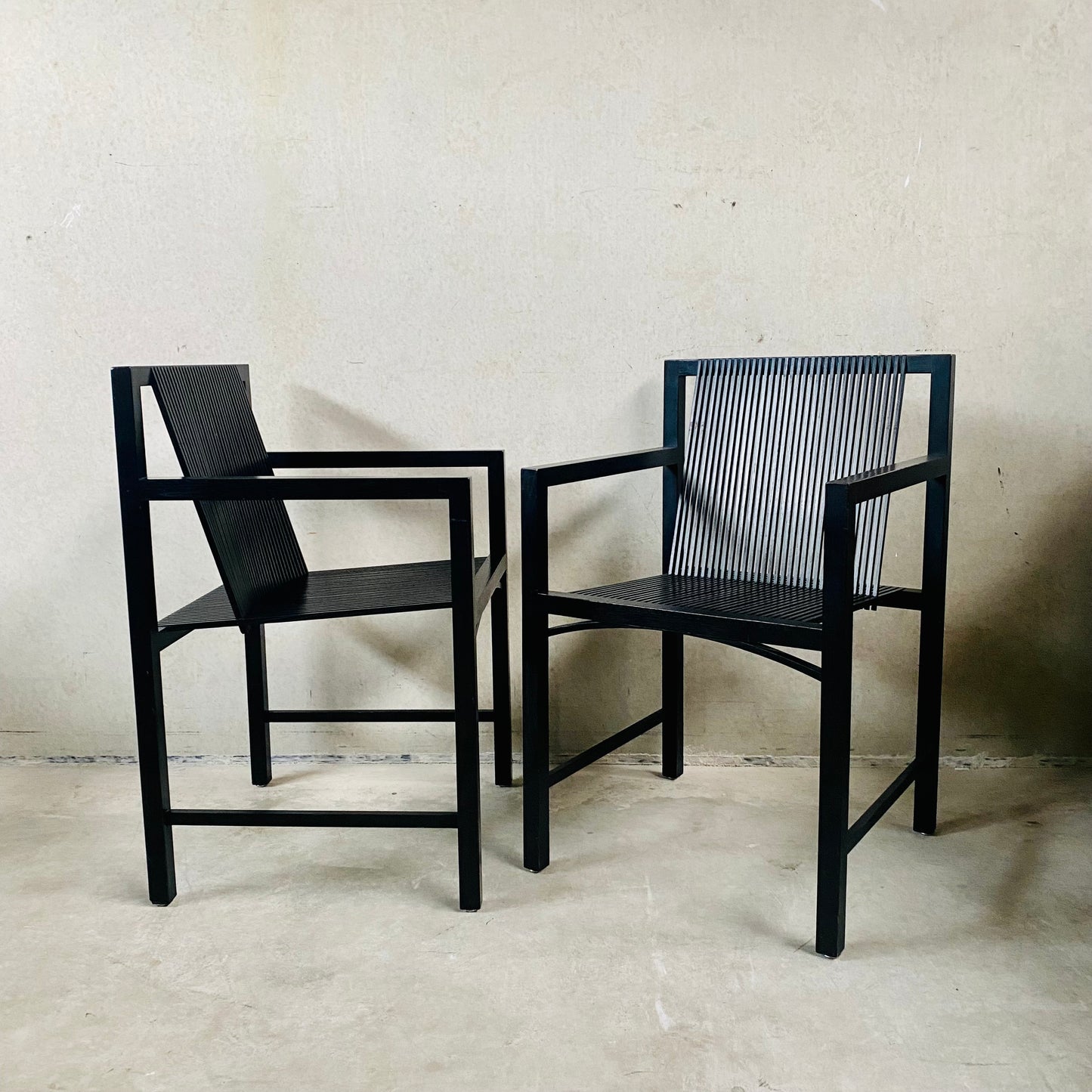 2 x Ruud-Jan Kokke schwarze „Latjes“-Stühle für 't Spectrum, Niederlande 1980