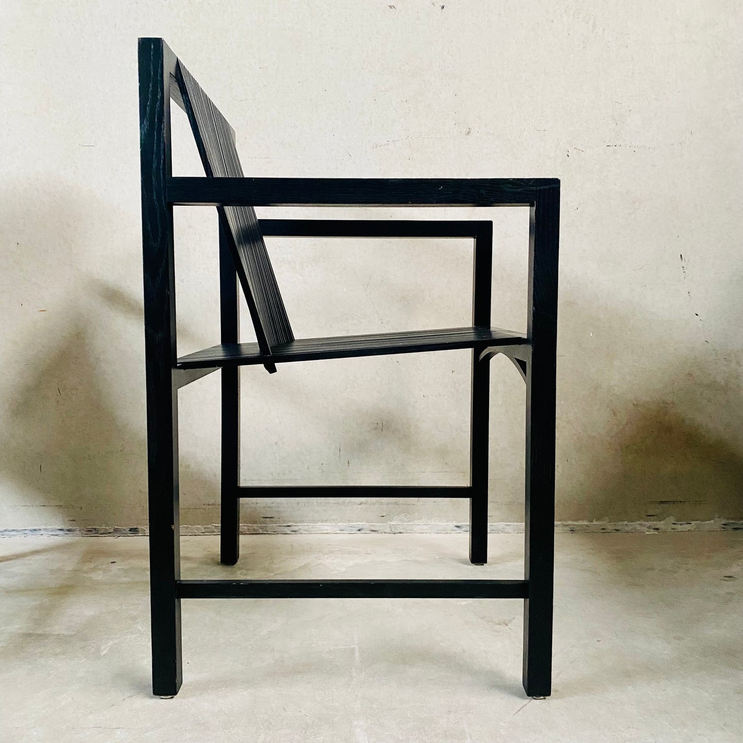 2 x Ruud-Jan Kokke schwarze „Latjes“-Stühle für 't Spectrum, Niederlande 1980